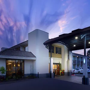 https://best-western-airport-executel.seattlehotelsites.com